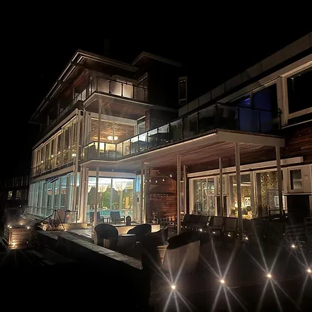 Romskog & - Unike 4*