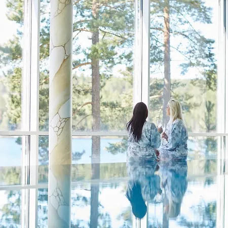 Romskog & - Unike 4* Vortungen