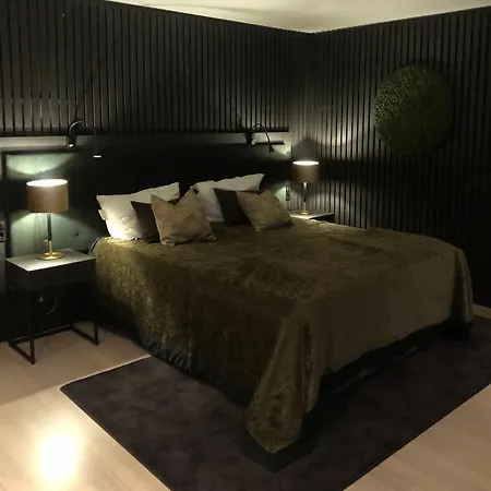 Hotel Romskog & - Unike 4*