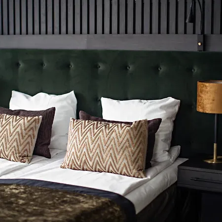 Romskog & - Unike 4* Vortungen